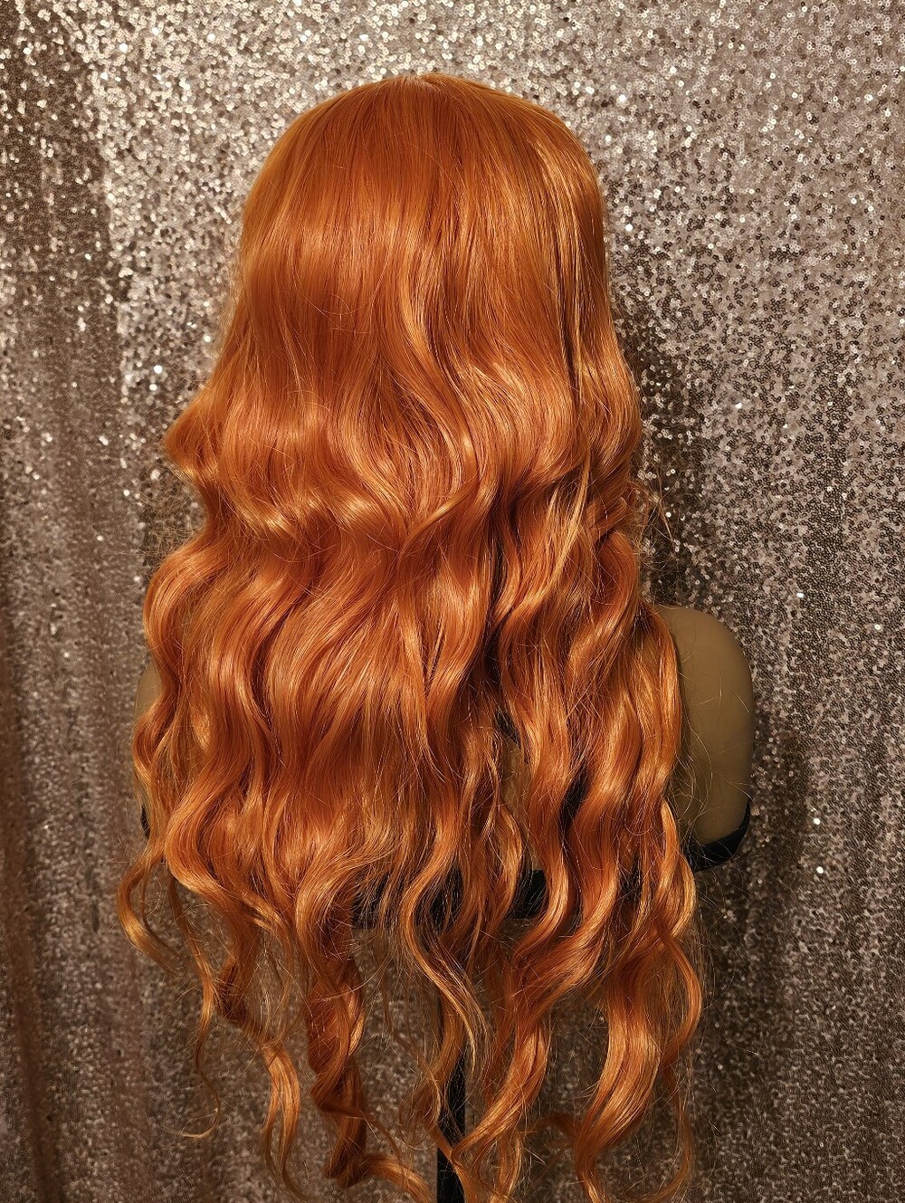 Wig - Picture 3 of 6